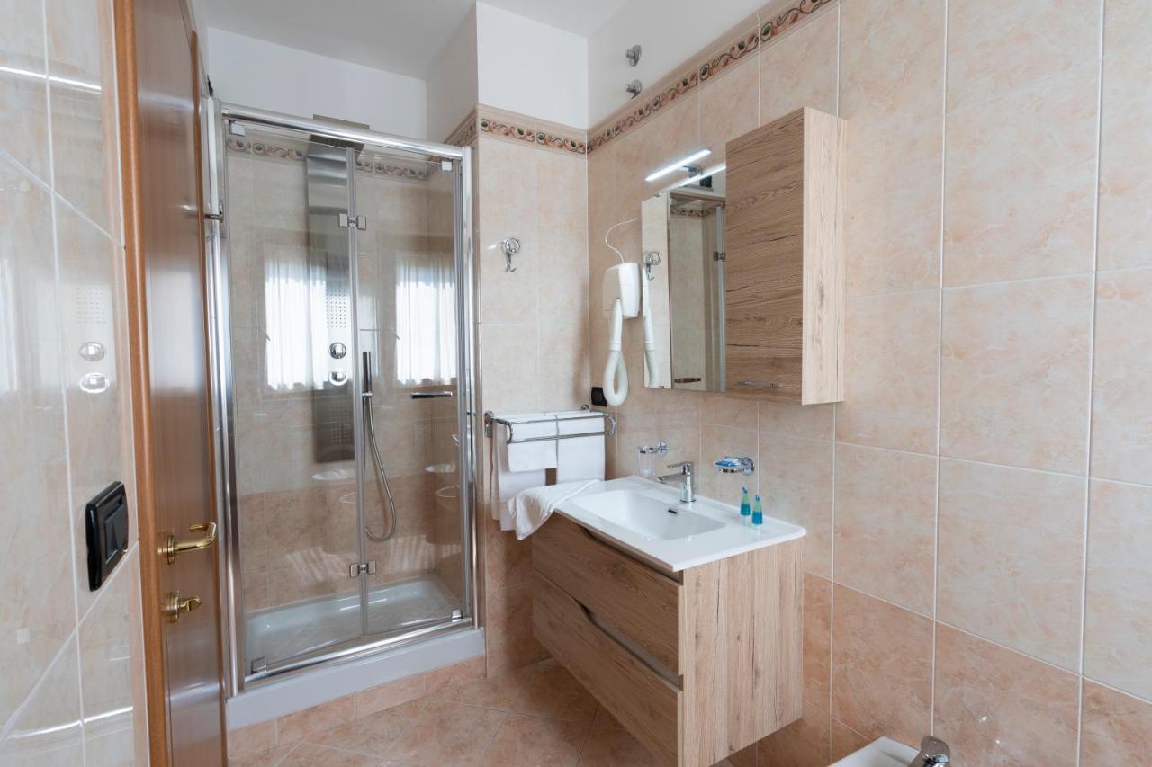 Hotel D'Atri มอนเตซิลวาโน ภายนอก รูปภาพ