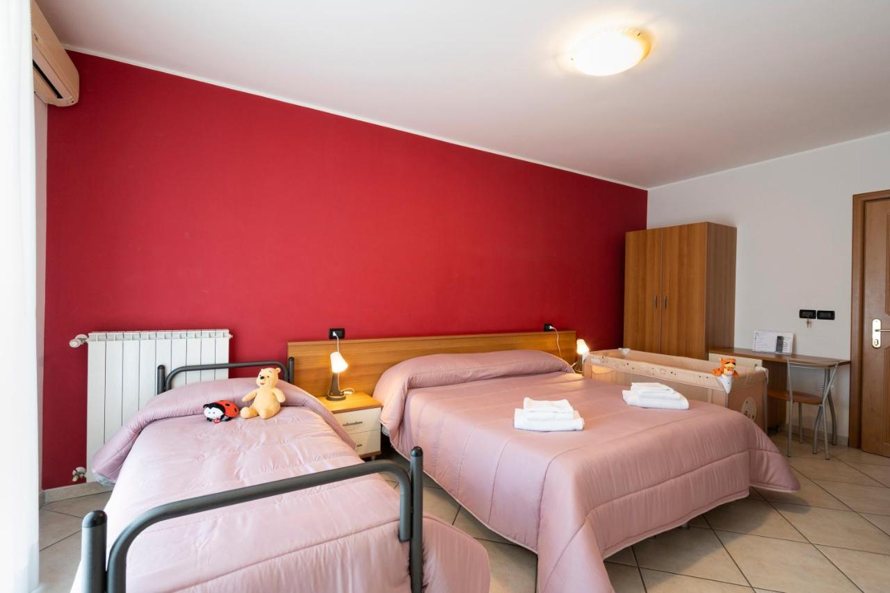 Hotel D'Atri มอนเตซิลวาโน ภายนอก รูปภาพ