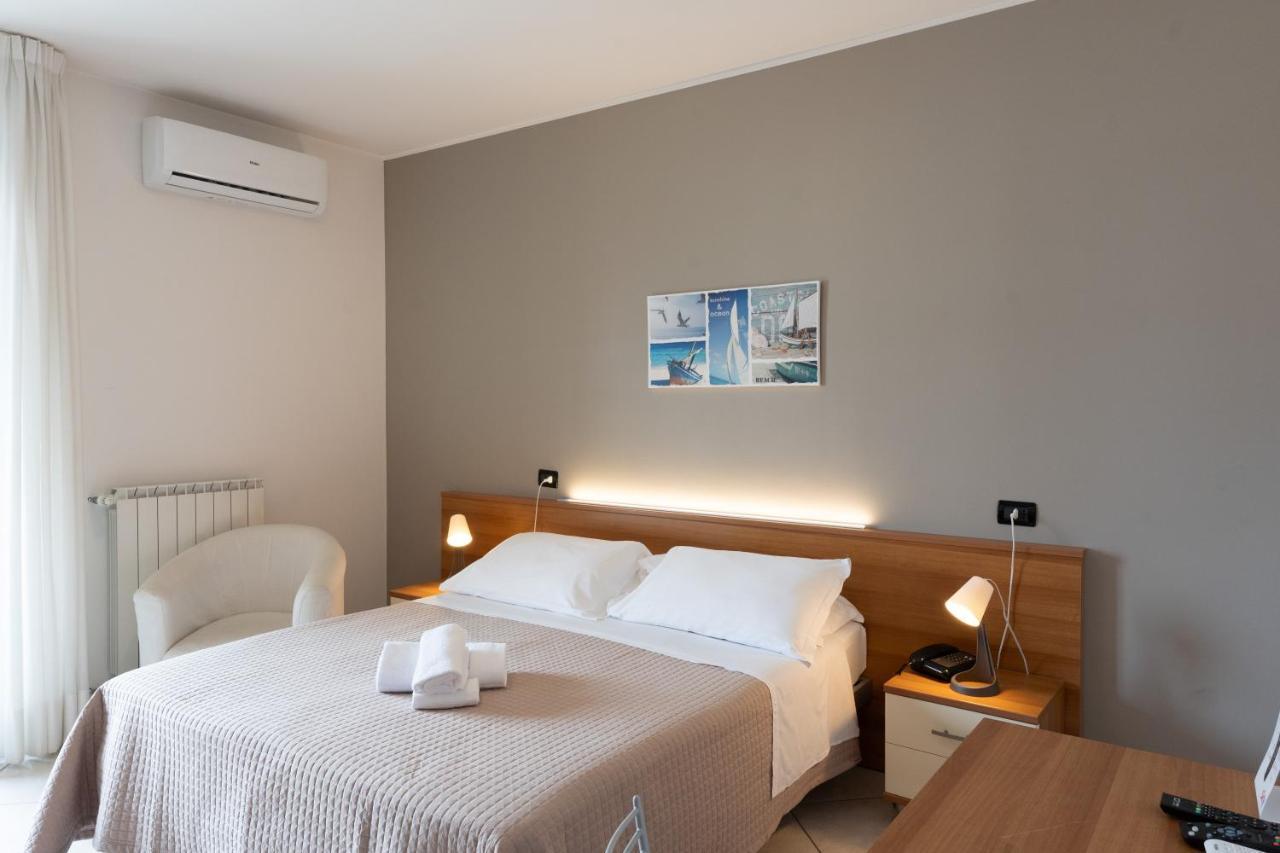 Hotel D'Atri มอนเตซิลวาโน ภายนอก รูปภาพ