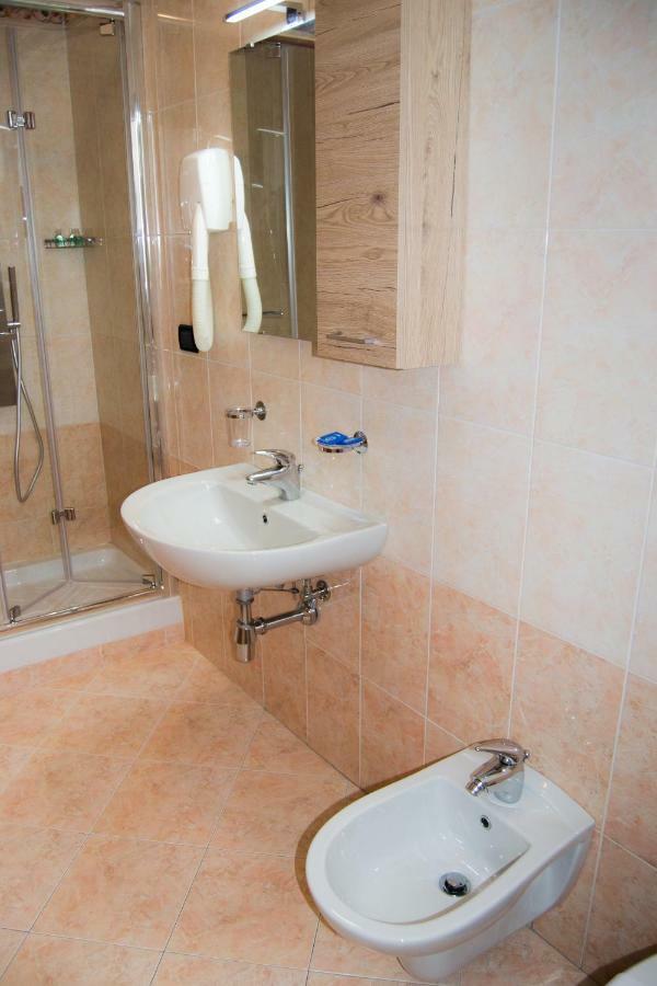 Hotel D'Atri มอนเตซิลวาโน ภายนอก รูปภาพ